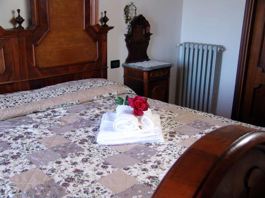 Casa Vacanze Cascina Campagnola 포촐렌고 외부 사진